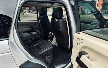 Land Rover Range Rover IV рестайлинг, 2013 год, 3 000 000 рублей, 13 фотография