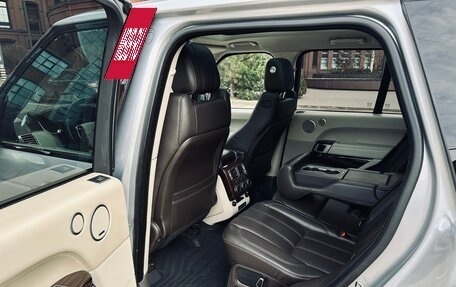 Land Rover Range Rover IV рестайлинг, 2013 год, 3 000 000 рублей, 12 фотография