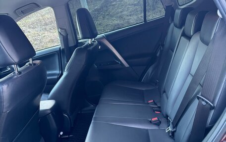 Toyota RAV4, 2017 год, 2 850 000 рублей, 10 фотография