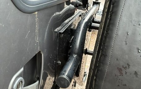 Land Rover Defender I, 2008 год, 2 500 000 рублей, 17 фотография