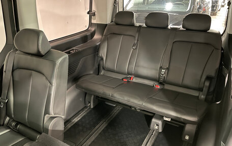 Hyundai Staria, 2021 год, 3 990 000 рублей, 13 фотография