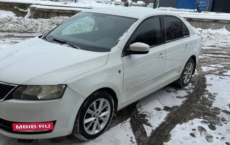 Skoda Rapid I, 2015 год, 850 000 рублей, 3 фотография