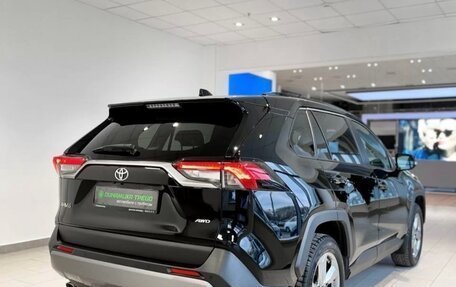 Toyota RAV4, 2021 год, 2 950 000 рублей, 6 фотография