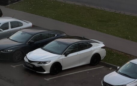 Toyota Camry, 2021 год, 3 500 000 рублей, 4 фотография