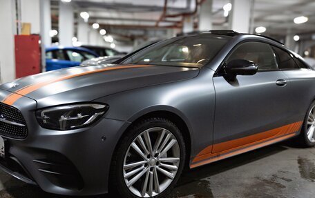 Mercedes-Benz E-Класс, 2022 год, 8 400 000 рублей, 1 фотография