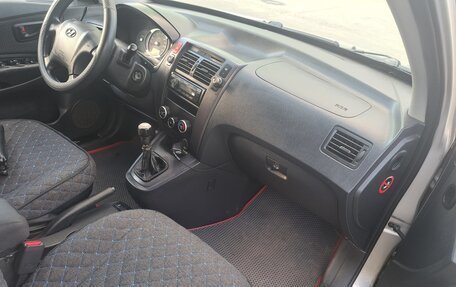 Hyundai Tucson III, 2008 год, 720 000 рублей, 24 фотография