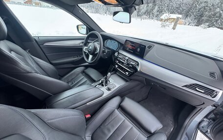 BMW 5 серия, 2017 год, 2 700 000 рублей, 10 фотография