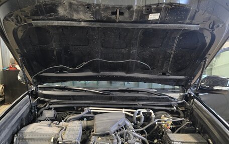 Toyota Land Cruiser Prado 150 рестайлинг 2, 2018 год, 6 100 000 рублей, 14 фотография