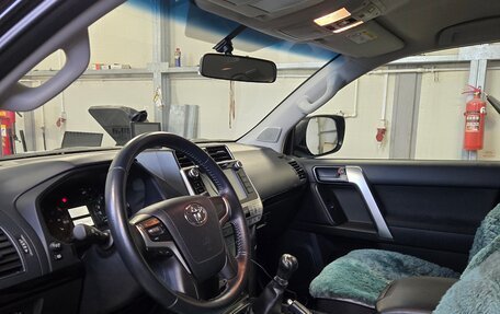 Toyota Land Cruiser Prado 150 рестайлинг 2, 2018 год, 6 100 000 рублей, 6 фотография