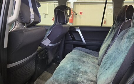 Toyota Land Cruiser Prado 150 рестайлинг 2, 2018 год, 6 100 000 рублей, 15 фотография