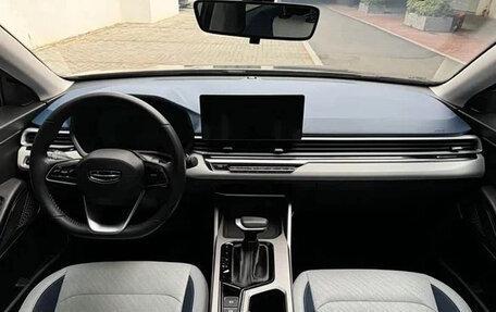 Geely Emgrand, 2022 год, 900 060 рублей, 13 фотография