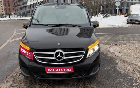 Mercedes-Benz V-Класс, 2018 год, 3 755 500 рублей, 1 фотография