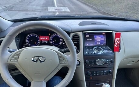 Infiniti QX50 I рестайлинг, 2014 год, 1 830 000 рублей, 10 фотография