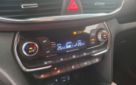 Hyundai Santa Fe IV, 2019 год, 3 550 000 рублей, 11 фотография