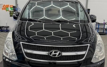 Hyundai Grand Starex Grand Starex I рестайлинг 2, 2010 год, 1 150 000 рублей, 2 фотография