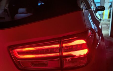 KIA Carnival III, 2018 год, 3 000 000 рублей, 8 фотография