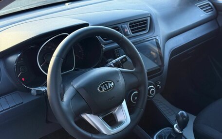 KIA Rio III рестайлинг, 2013 год, 500 000 рублей, 11 фотография