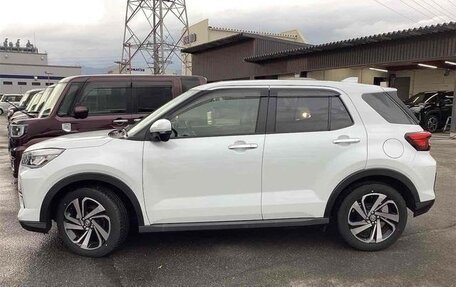 Toyota Raize I, 2022 год, 1 120 007 рублей, 7 фотография