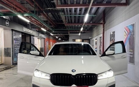 BMW 5 серия, 2021 год, 5 100 000 рублей, 1 фотография