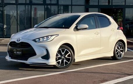 Toyota Yaris, 2022 год, 920 007 рублей, 1 фотография