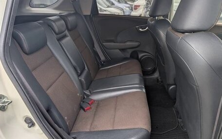 Honda Fit Shuttle I рестайлинг, 2015 год, 865 000 рублей, 16 фотография