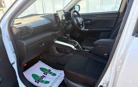 Toyota Raize I, 2021 год, 1 240 000 рублей, 19 фотография