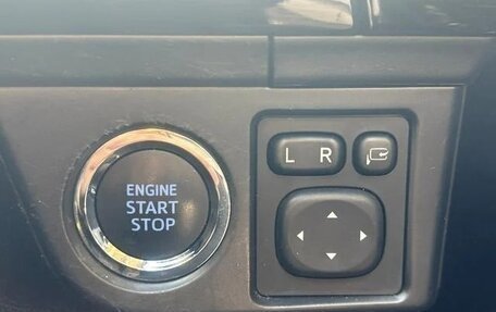 Toyota Corolla, 2019 год, 1 045 000 рублей, 13 фотография