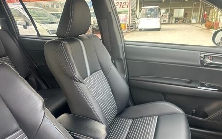 Toyota Corolla, 2019 год, 1 045 000 рублей, 20 фотография