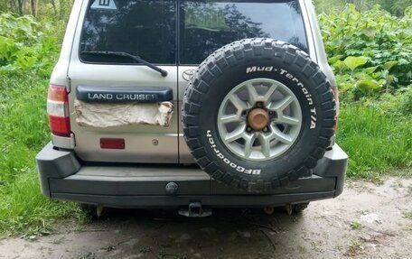 Toyota Land Cruiser 100 рестайлинг 2, 2003 год, 1 700 000 рублей, 4 фотография