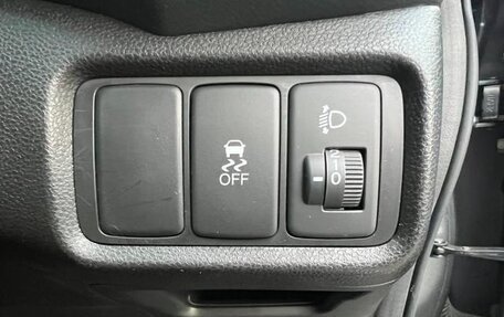 Honda Insight II рестайлинг, 2014 год, 745 000 рублей, 13 фотография