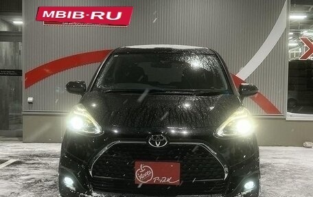 Toyota Sienta II, 2021 год, 1 275 000 рублей, 2 фотография