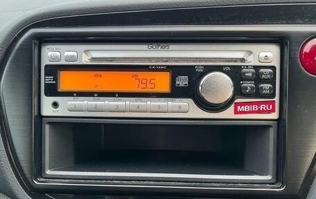 Honda Insight II рестайлинг, 2014 год, 745 000 рублей, 17 фотография