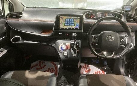 Toyota Sienta II, 2021 год, 1 275 000 рублей, 13 фотография