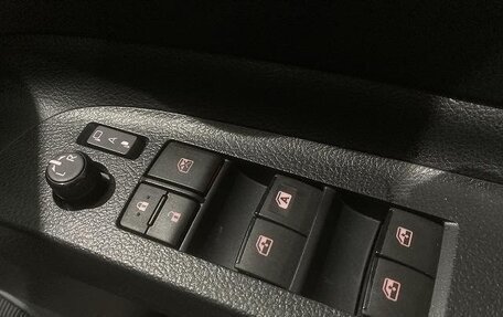 Toyota Sienta II, 2021 год, 1 275 000 рублей, 14 фотография