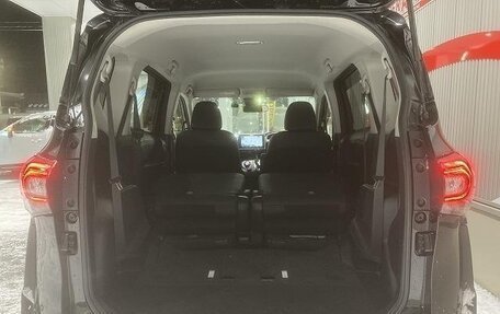 Toyota Sienta II, 2021 год, 1 275 000 рублей, 25 фотография
