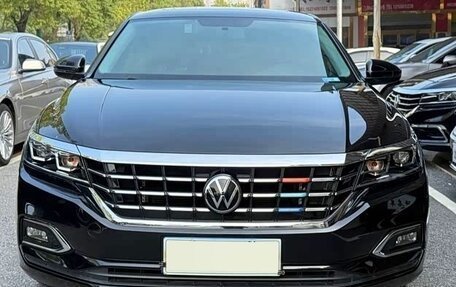 Volkswagen Passat B8 рестайлинг, 2021 год, 1 640 000 рублей, 2 фотография