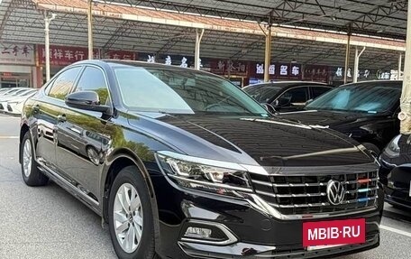 Volkswagen Passat B8 рестайлинг, 2021 год, 1 640 000 рублей, 3 фотография