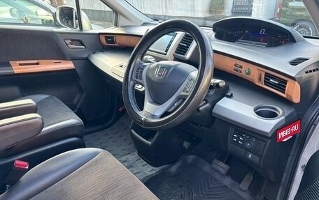 Honda Freed I, 2015 год, 845 000 рублей, 5 фотография