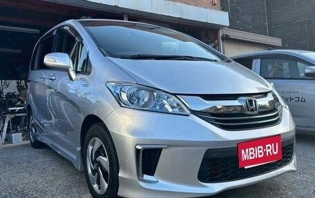 Honda Freed I, 2015 год, 845 000 рублей, 3 фотография