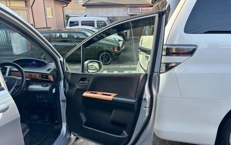 Honda Freed I, 2015 год, 845 000 рублей, 17 фотография