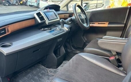 Honda Freed I, 2015 год, 845 000 рублей, 18 фотография