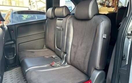 Honda Freed I, 2015 год, 845 000 рублей, 27 фотография