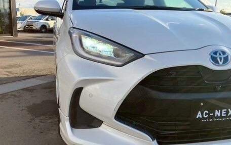 Toyota Yaris, 2022 год, 920 007 рублей, 3 фотография