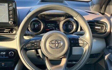 Toyota Yaris, 2022 год, 920 007 рублей, 16 фотография