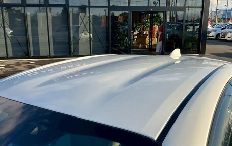 Toyota Yaris, 2022 год, 920 007 рублей, 9 фотография