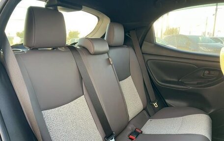 Toyota Yaris, 2022 год, 920 007 рублей, 24 фотография