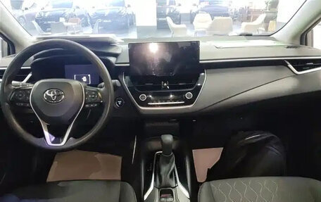 Toyota Corolla, 2024 год, 2 350 000 рублей, 6 фотография