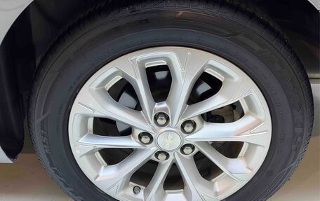 Chevrolet Monza, 2022 год, 1 240 000 рублей, 9 фотография