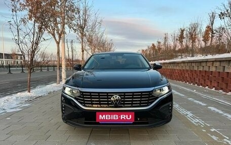Volkswagen Passat B8 рестайлинг, 2023 год, 1 900 300 рублей, 2 фотография