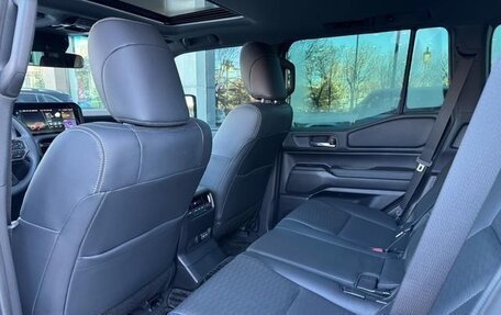 Toyota Land Cruiser Prado, 2024 год, 10 600 000 рублей, 16 фотография